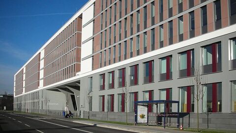 Gebäudeansicht Justizzentrum Wiesbaden